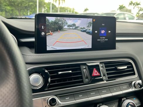 Used 2023 Genesis G70 2.0T RWD image 16