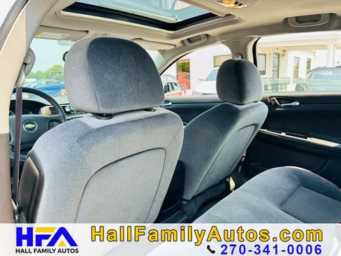 Used 2015 Chevrolet Impala LT w/ LT Sunroof Package FWD image 13
