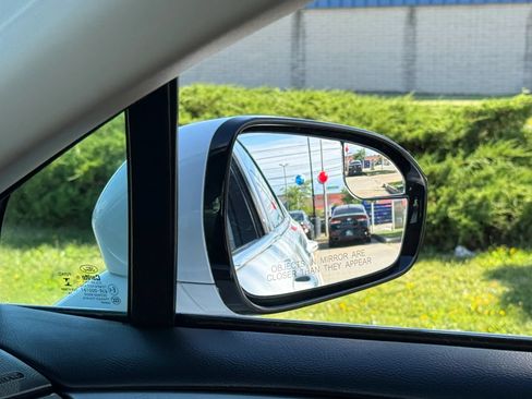 Used 2017 Ford Fusion SE FWD image 43