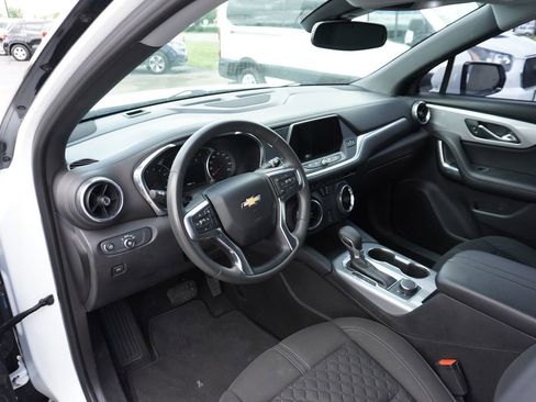 Used 2021 Chevrolet Blazer LT FWD image 3