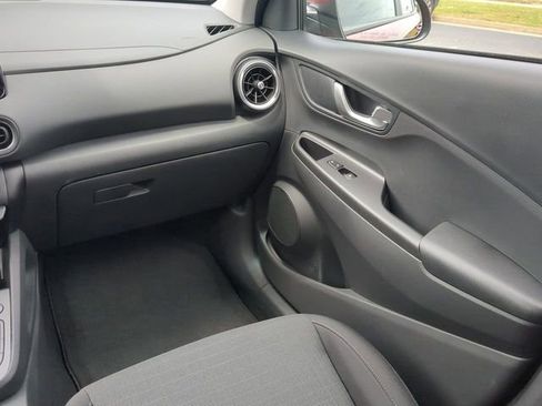 Used 2023 Hyundai Kona SEL w/ Convenience Package image 16