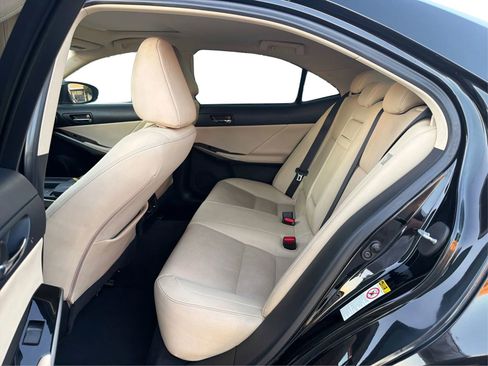 Used 2015 Lexus IS 250 image 10