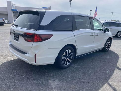 New 2026 Honda Odyssey EX-L image 5