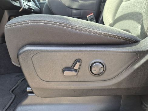 Used 2025 RAM 1500 Big Horn AWD/4WD image 13