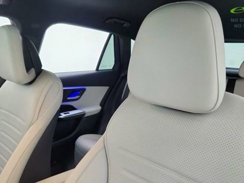 Used 2025 Mercedes-Benz GLC 350e 4MATIC w/ AMG Line image 35