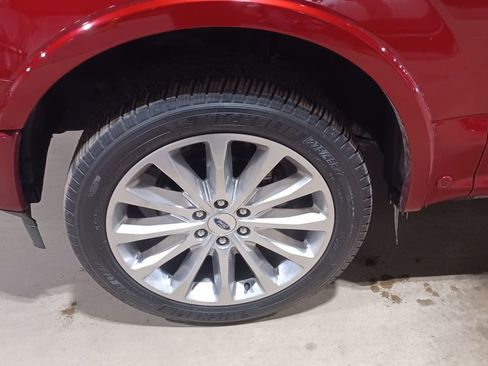 Used 2019 Ford F150 Limited w/ Trailer Tow Package image 3