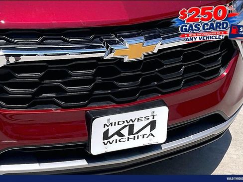 Used 2025 Chevrolet Trax LT w/ Driver Confidence Package FWD image 30