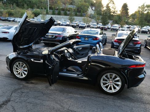 Used 2017 Jaguar F-TYPE Convertible image 57