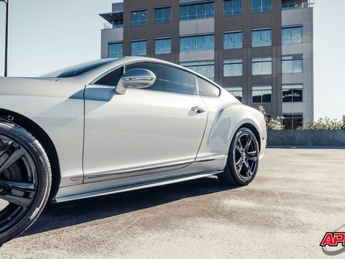 Used 2013 Bentley Continental GT image 30