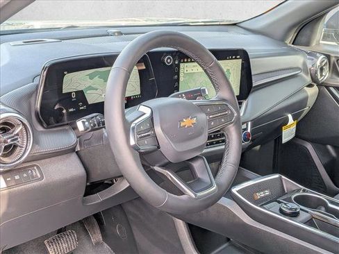New 2026 Chevrolet Equinox LT w/ Convenience Package II image 3