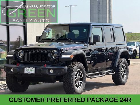 Used 2025 Jeep Wrangler Unlimited Rubicon w/ Convenience Group AWD/4WD image 1
