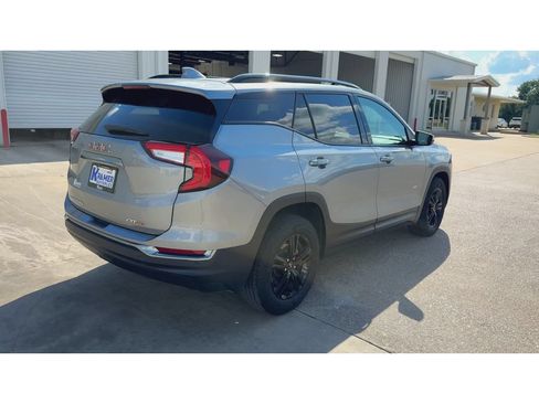 Used 2024 GMC Terrain AT4 w/ Infotainment Package II AWD/4WD image 8