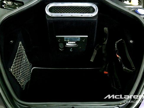 Used 2024 McLaren 750S Spider RWD image 18