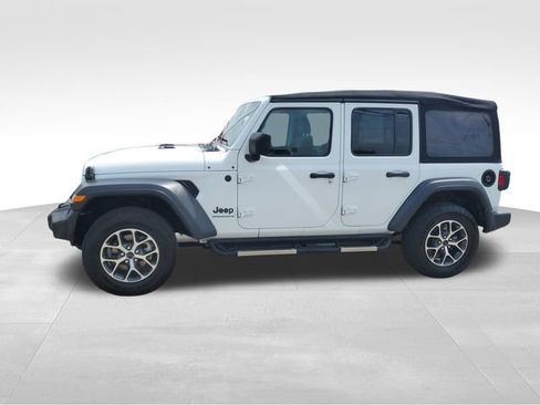 Used 2024 Jeep Wrangler Unlimited Sport AWD/4WD image 7