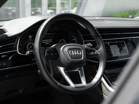 Certified 2025 Audi Q8 Premium Plus w/ Premium Plus Package AWD/4WD image 11