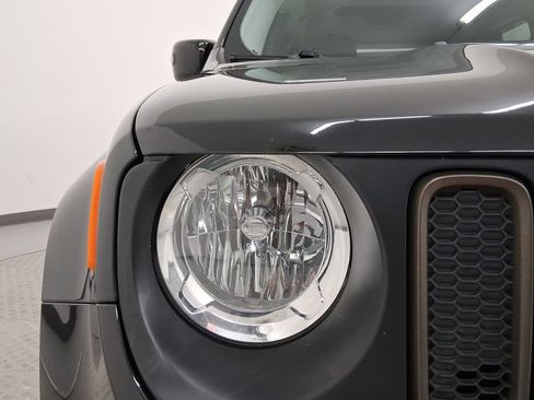 Used 2016 Jeep Renegade 75th Anniversary image 11