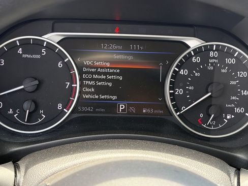 Used 2024 Nissan Sentra SV FWD image 11