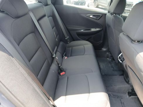 Used 2025 Chevrolet Malibu LT FWD image 17