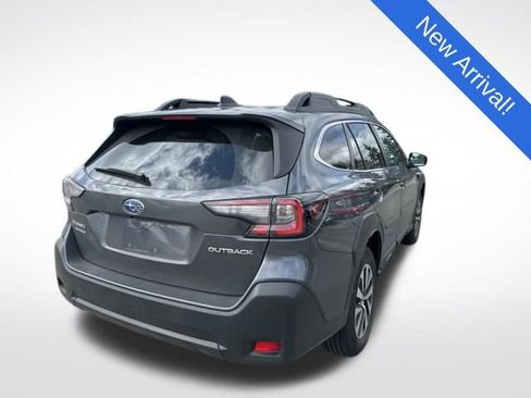 Used 2024 Subaru Outback Premium image 7