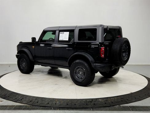 Used 2025 Ford Bronco Badlands image 5