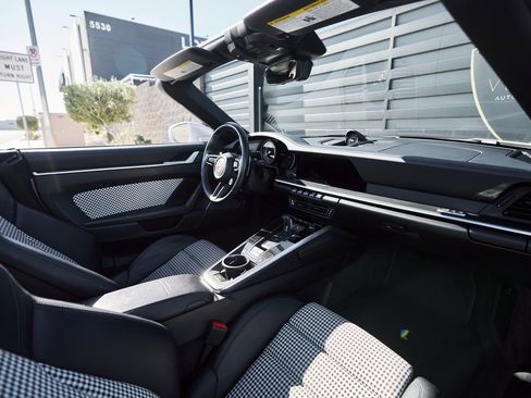 Used 2023 Porsche 911 Turbo S image 36