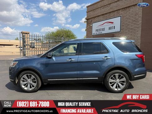 Used 2018 Ford Explorer Limited w/ Equipment Group 301A AWD/4WD image 2