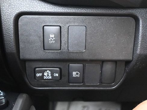 Used 2022 Toyota Tacoma SR5 w/ Technology Package RWD image 20