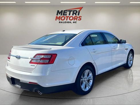 Used 2015 Ford Taurus SEL w/ Equipment Group 201A image 9
