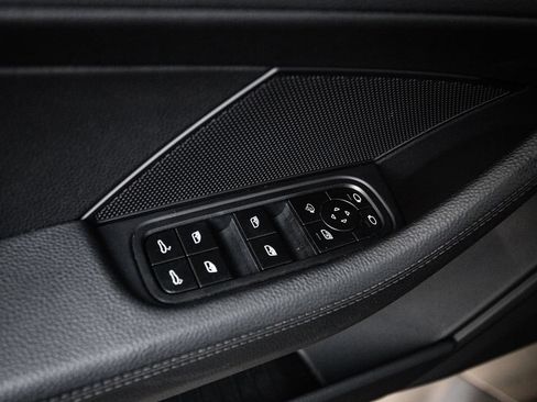 Certified 2023 Porsche Panamera image 22