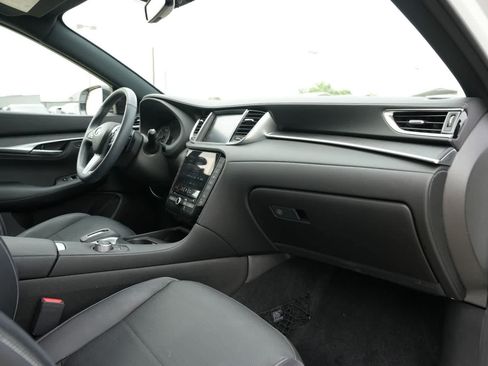 Certified 2025 INFINITI QX55 Sensory w/ Lighting Package AWD/4WD image 22