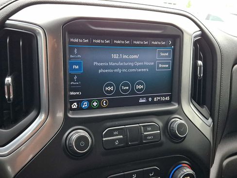 Used 2019 Chevrolet Silverado 1500 RST w/ All-Star Edition AWD/4WD image 17