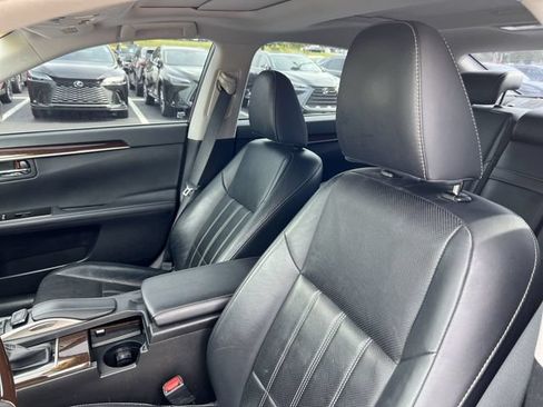 Used 2017 Lexus ES 350 w/ Luxury Package FWD image 9