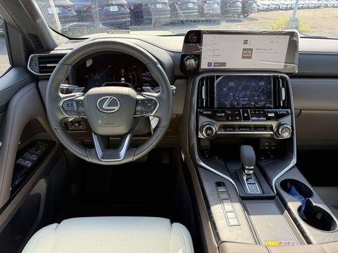 New 2026 Lexus LX 700h Luxury AWD/4WD image 8