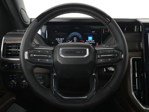 Used 2026 GMC Yukon Denali Ultimate AWD/4WD image 19