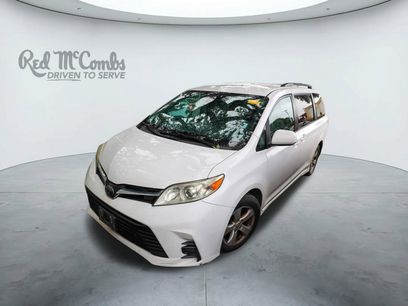 Used 2018 Toyota Sienna LE