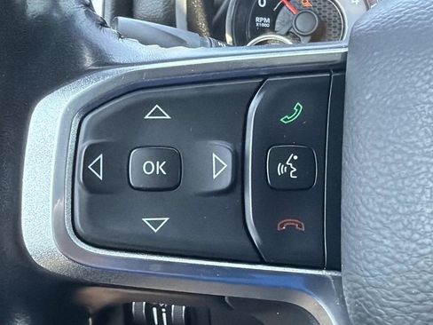 Used 2019 RAM 1500 Laramie AWD/4WD image 17