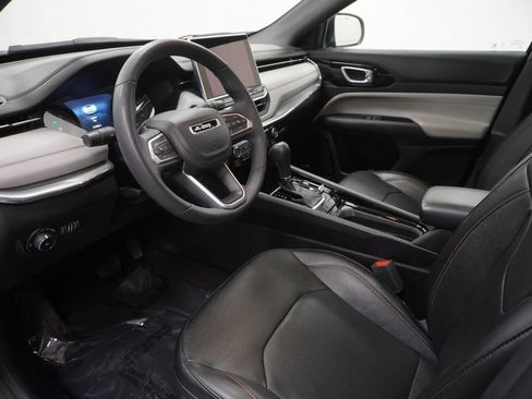 Used 2023 Jeep Compass Limited w/ Sun and Sound Group image 17