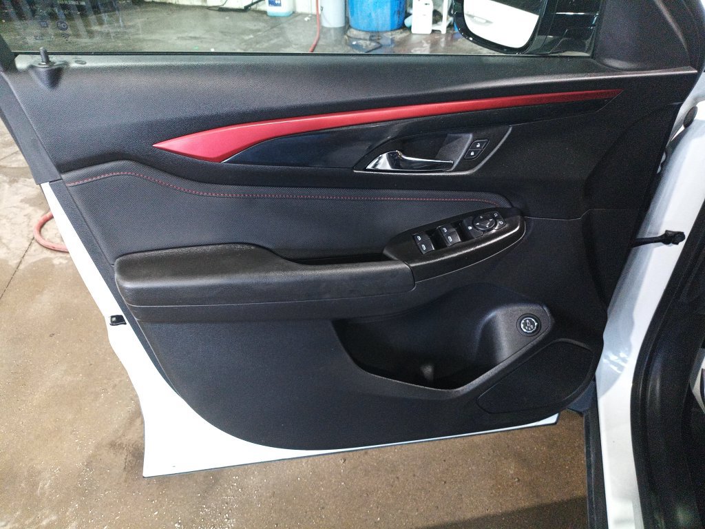Used 2024 Chevrolet TrailBlazer RS w/ Convenience Package FWD image 12
