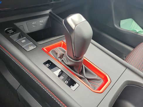New 2026 Nissan Kicks SR FWD image 31