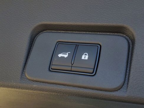 New 2026 Nissan Rogue Platinum AWD/4WD image 9