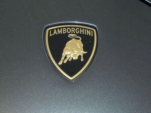 Used 2020 Lamborghini Huracan EVO AWD/4WD image 13
