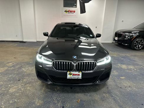 Used 2022 BMW 540i xDrive w/ M Sport Package AWD/4WD image 3