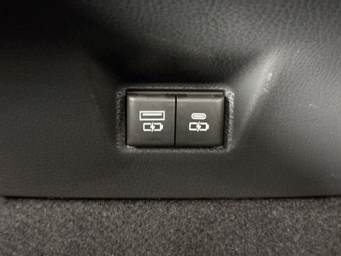 Certified 2025 Toyota Camry SE FWD image 36