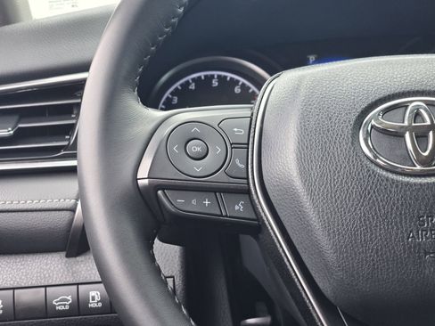 Used 2024 Toyota Camry SE image 29