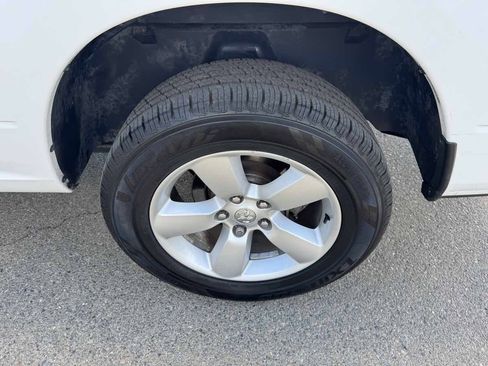 Used 2014 RAM 1500 Express AWD/4WD image 34