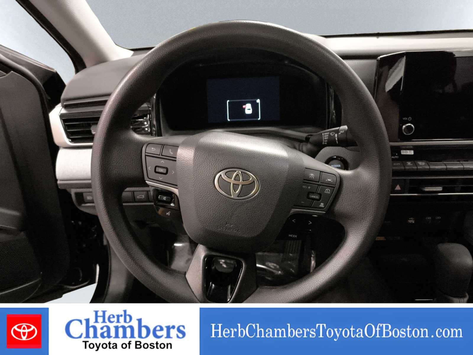 Used 2025 Toyota Camry LE AWD/4WD image 33