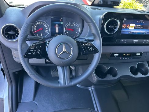 New 2026 Mercedes-Benz Sprinter 2500 image 13