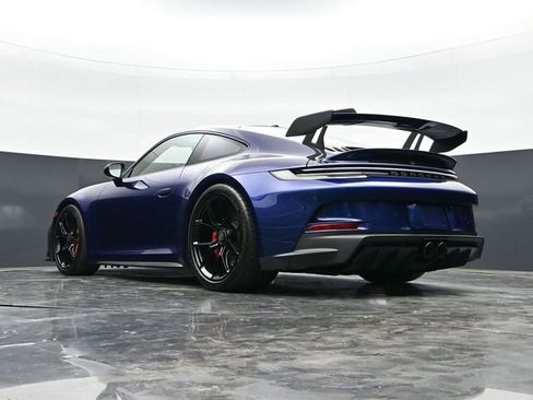 Used 2022 Porsche 911 GT3 RWD image 40