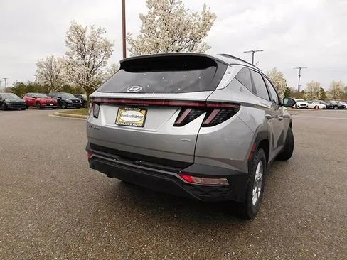 Used 2022 Hyundai Tucson SEL w/ Cargo Package AWD/4WD image 5