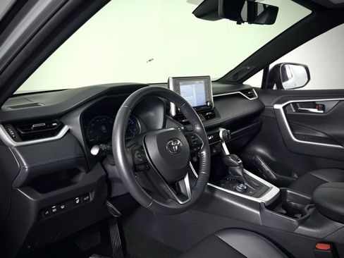 Used 2021 Toyota RAV4 XSE image 4